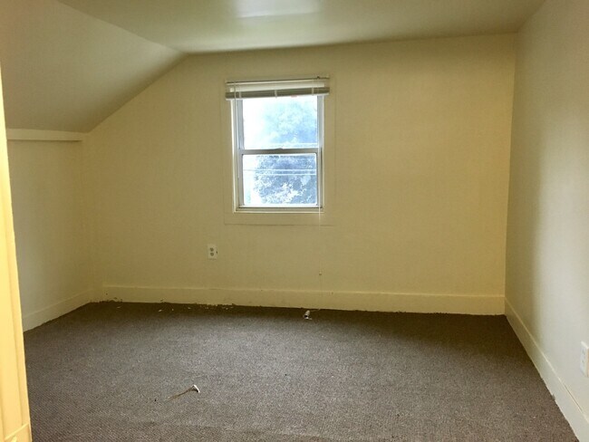 Building Photo - ROCKWOOD 1-3