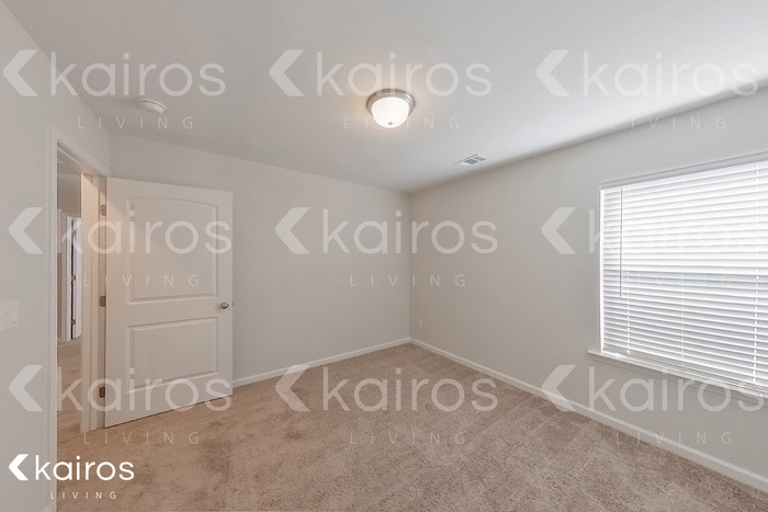 Building Photo - 34 Red Oak Dr.