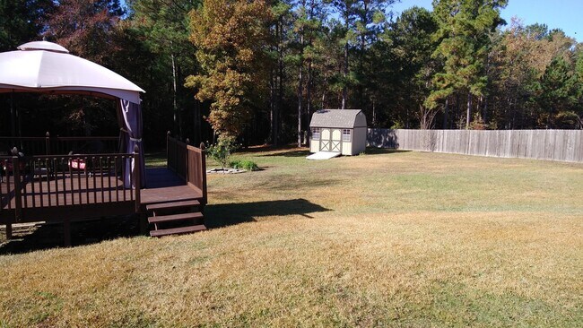 Building Photo - 3656 Belview Rd