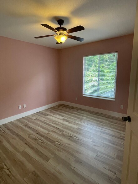 Building Photo - 759 Fordingbridge Way
