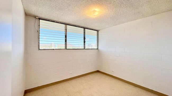 Building Photo - 2712 Waiaka Rd