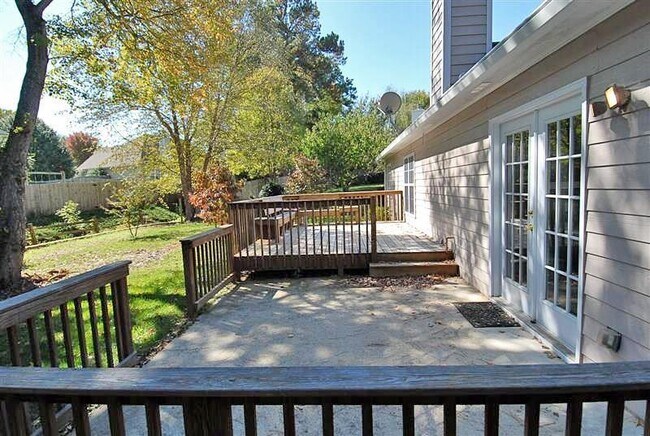 Building Photo - 2865 Cressington Bend NW