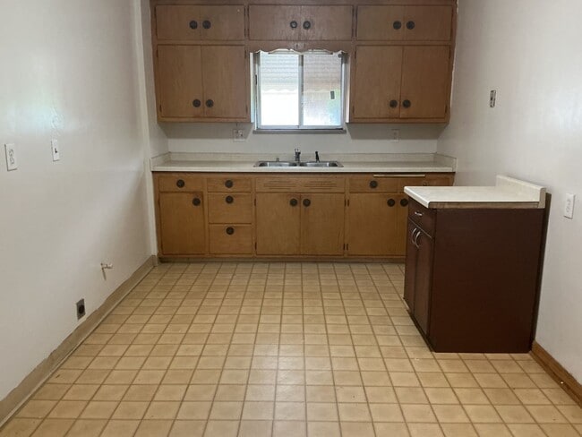 Building Photo - 3727 N 87th St