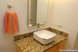 Building Photo - 8642 Fredericksburg Rd