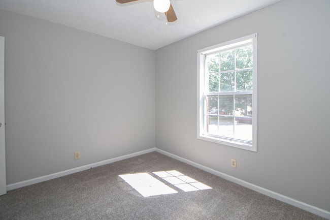 Building Photo - 1325 Meredith Way