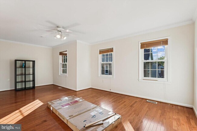 Building Photo - 7213 Swansong Wy