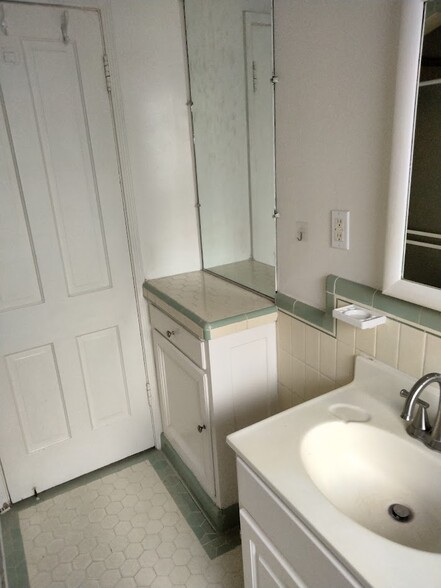 Bathroom - 146 N Arnaz Dr