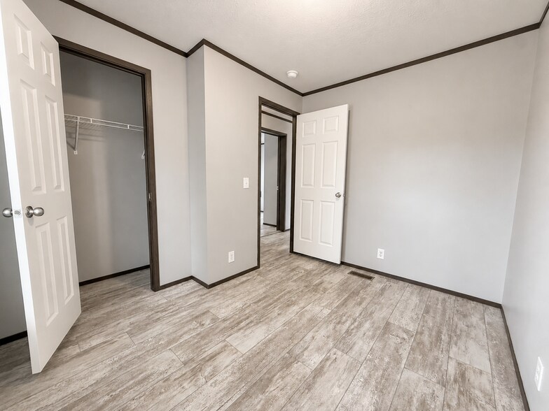 Building Photo - 11791 Cascade Cir