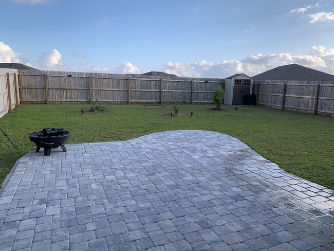 Building Photo - 5240 Peach Dr