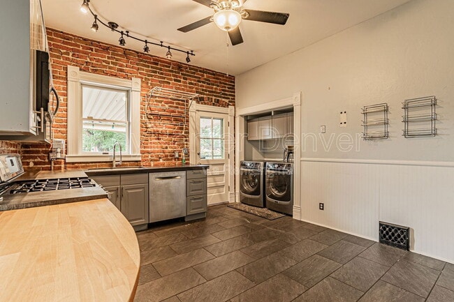 Building Photo - 2141 Irving St