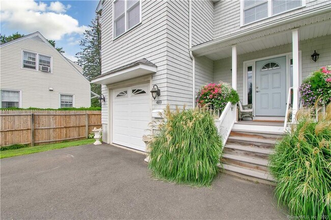 Building Photo - 469 S Benson Rd