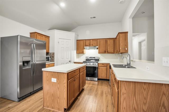 Building Photo - 9017 Hampton Ct