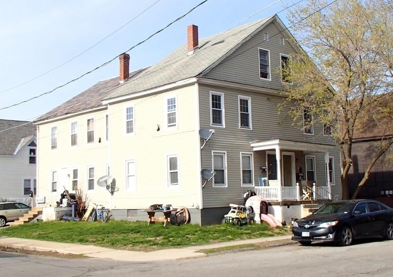 Exterior - 174 Church St