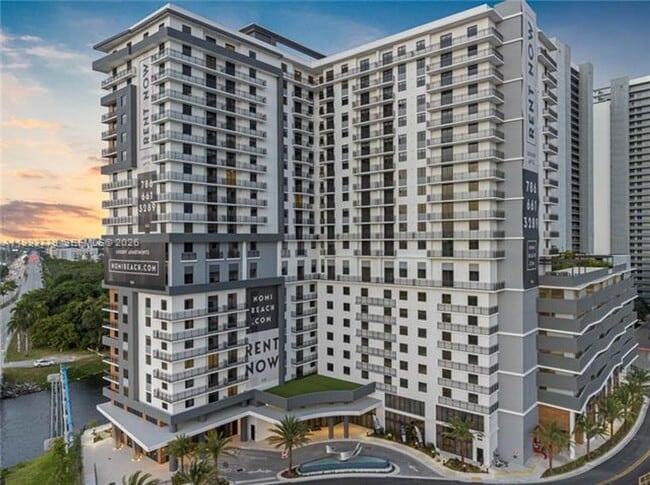 Building Photo - 16395 Biscayne Blvd