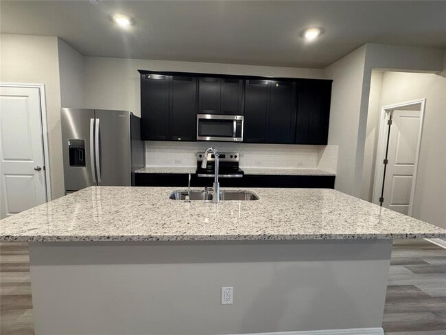 Building Photo - 1850 Settlers Glen Dr