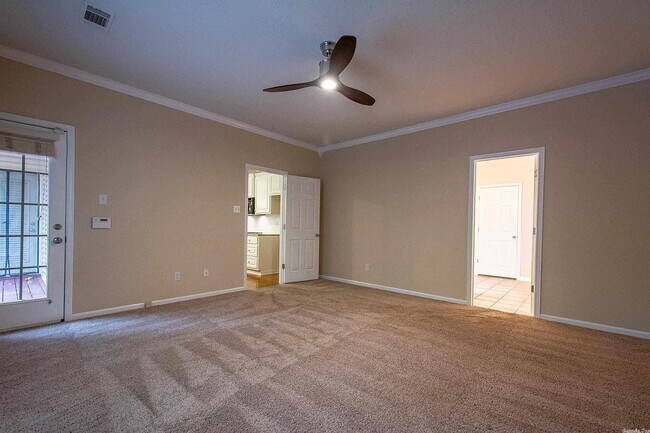 Building Photo - 20 Bouresse Dr