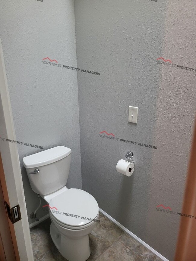 Building Photo - STATUS: *PENDING APPLICATION*  | R320 | $1895