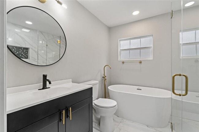 Building Photo - 3810 S Randall St