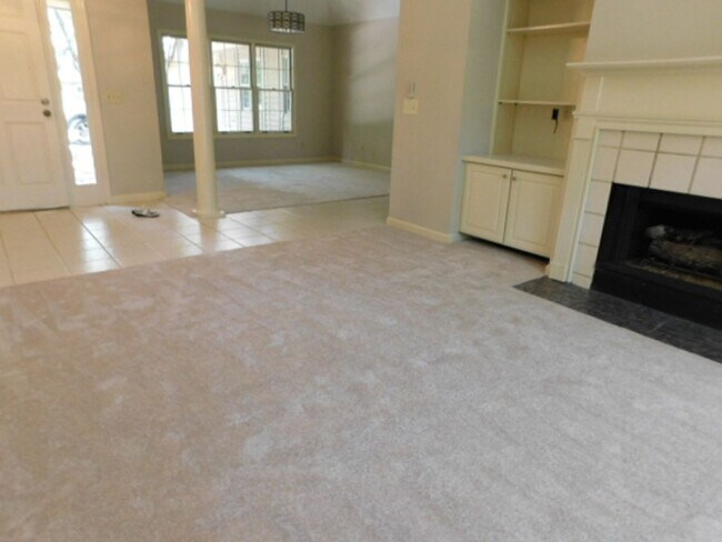 Building Photo - Nice Home In Hilton Head Plantation