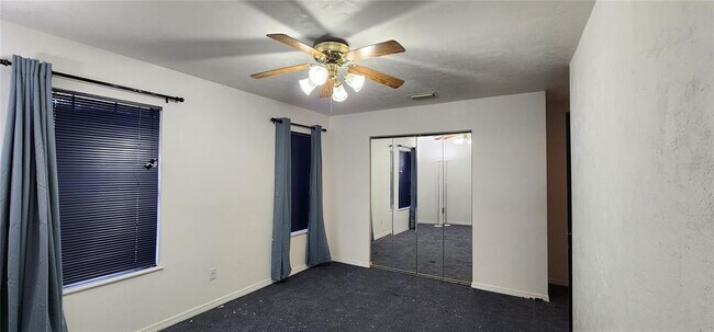 Building Photo - 25335 SW 17th Ave
