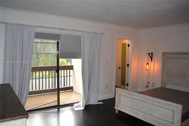 Building Photo - 9944 NW 41st St