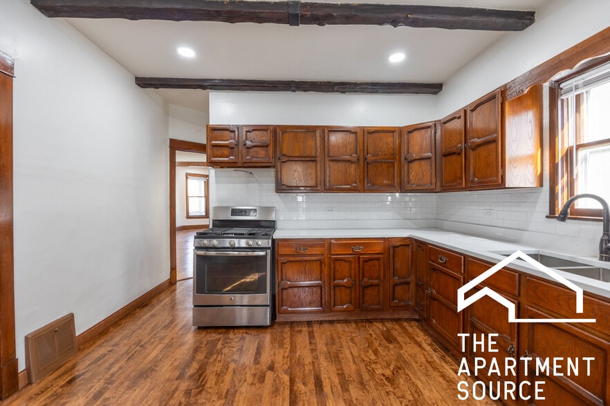 Building Photo - 5311 W Berenice Ave