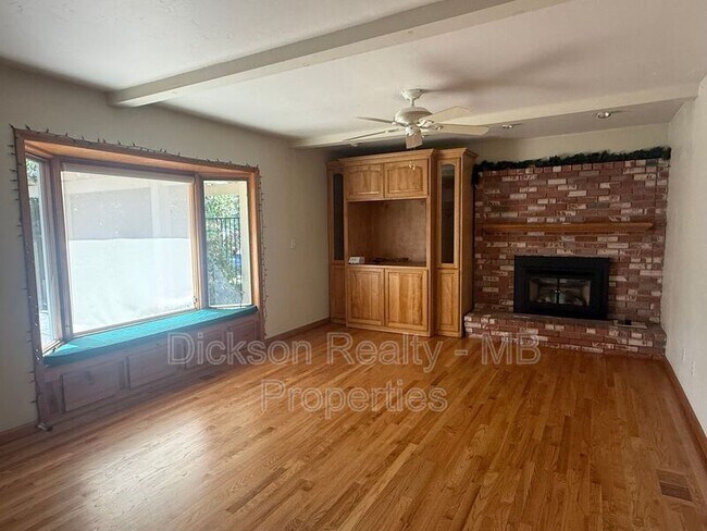 Building Photo - 2845 Glenwood Ct