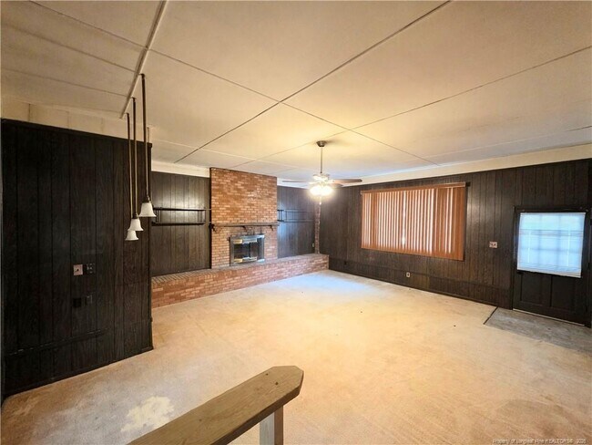 Building Photo - 5340 Docia Cir