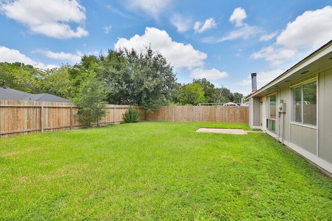 Building Photo - 7319 Dew Mist Ln
