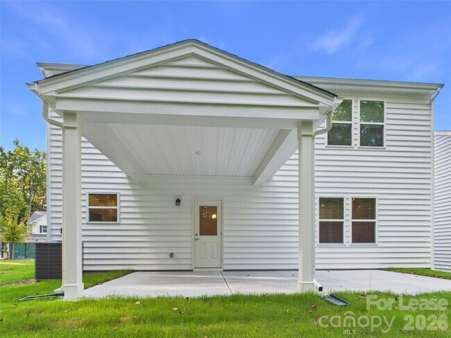 Building Photo - 5637 Bay Rock Rd