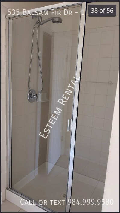 Building Photo - 535 Balsam Fir Dr