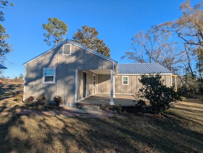 Building Photo - 7574 US-1