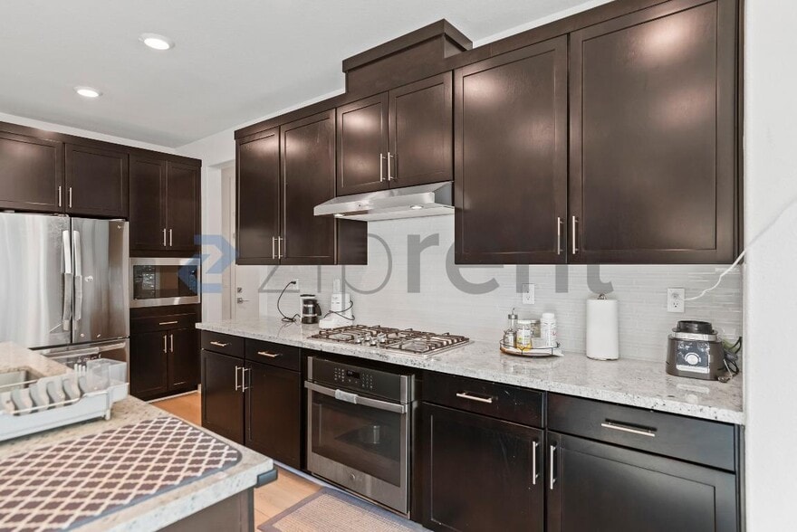 Building Photo - 6795 Paseo St