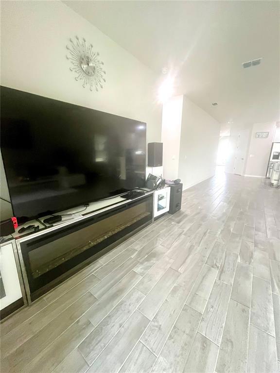 Building Photo - 5664 Arborvista Dr