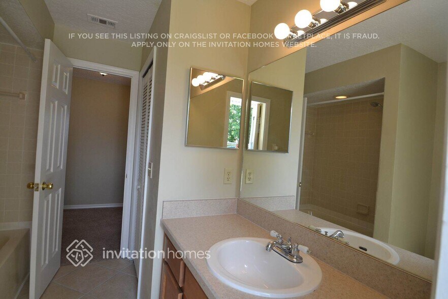 Building Photo - 11504 Kazimer Dr