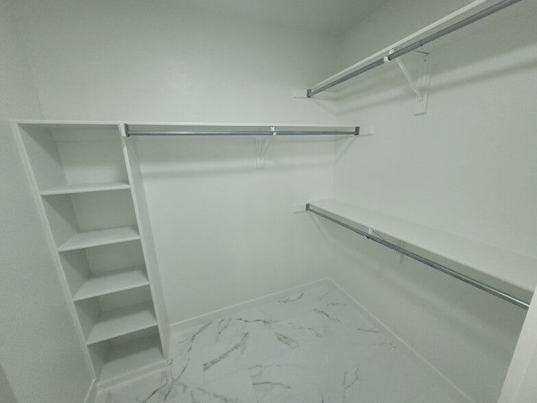 Master Bedroom Closet - 3708 Sycamore Ln