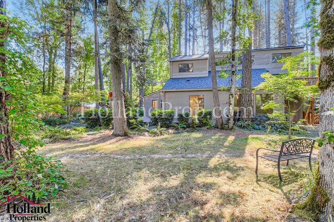 Building Photo - Coming Soon!   Peaceful Retreat in a Seclu...