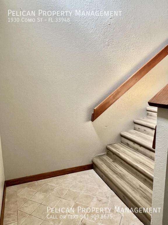 Building Photo - 1930 Como St