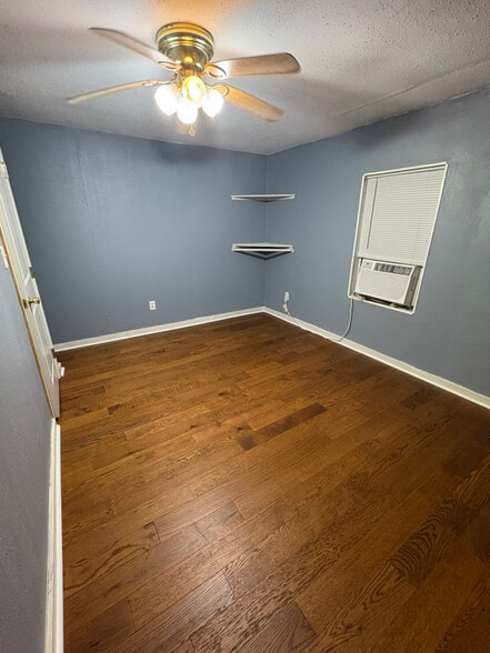 Building Photo - 1700 Avenue H