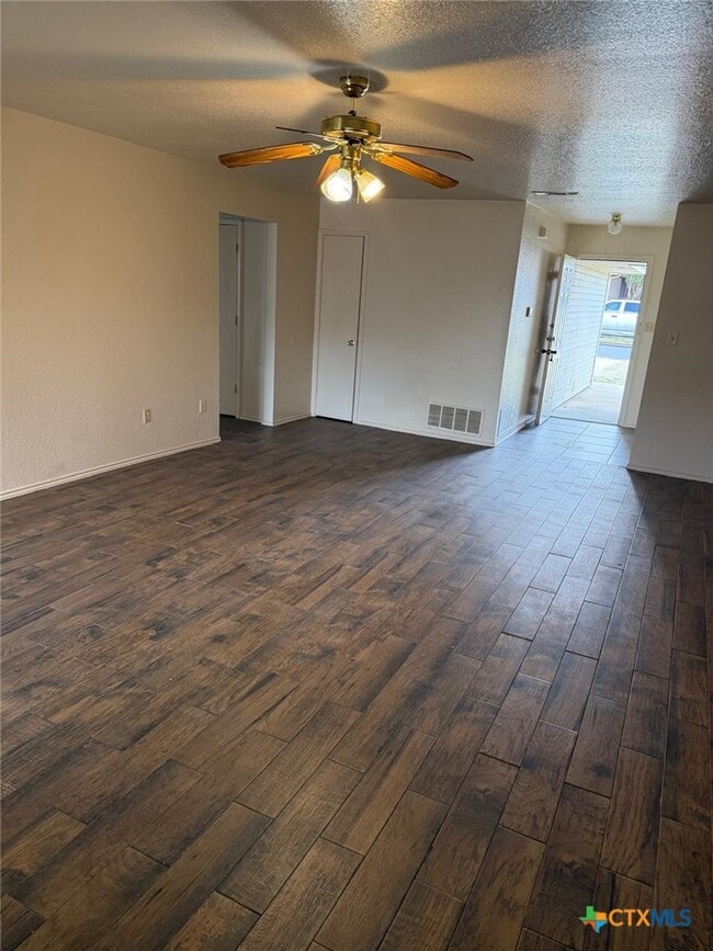 Building Photo - 4212 Embers Dr