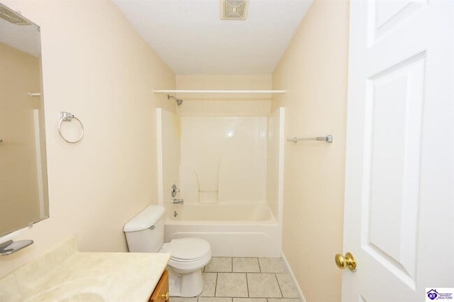 Building Photo - 132 Pointers Ct