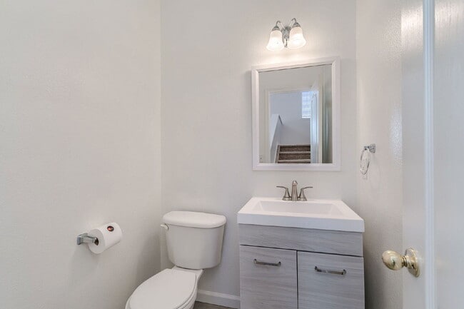 Building Photo - 965 Evening Star Ct