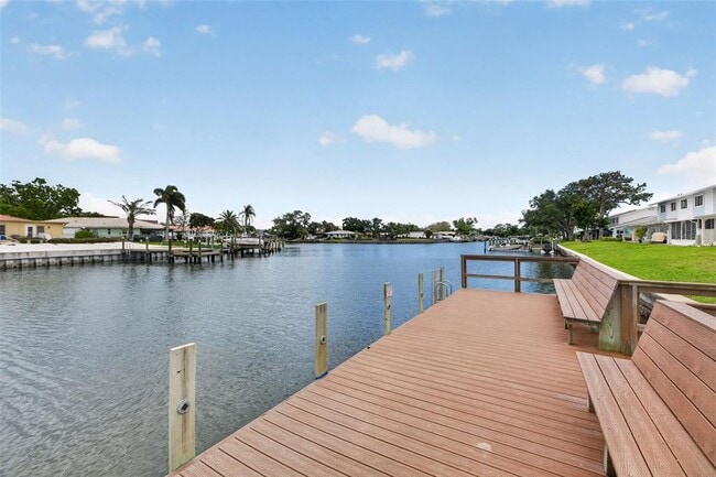 Building Photo - 6537 Cape Hatteras Way NE