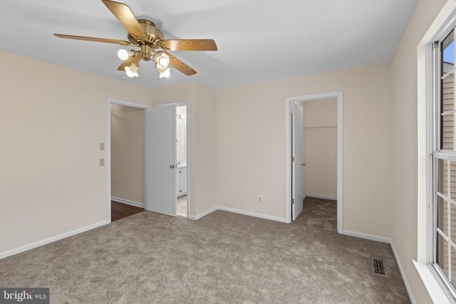 Building Photo - 2978 Mourning Dove Pl