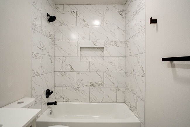 Building Photo - Newly Remodeled Properties in Levelland!!