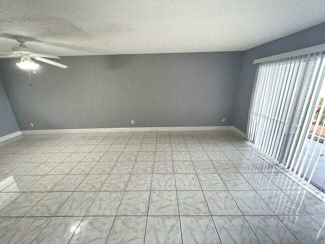 Building Photo - 3401 NW 44th St