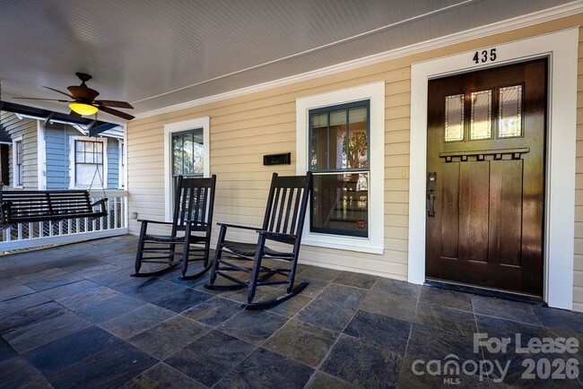 Building Photo - 435 Walnut Ave