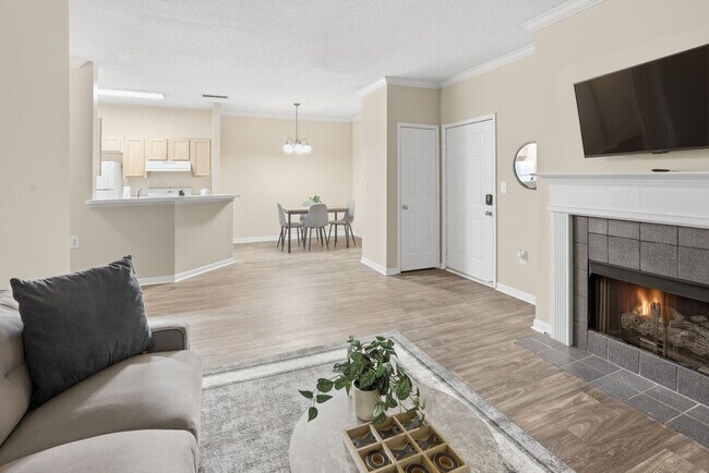Building Photo - 1701 Wildwood Crossings Dr