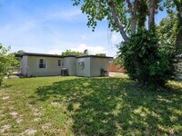 Building Photo - 545 NW 116th Terrace