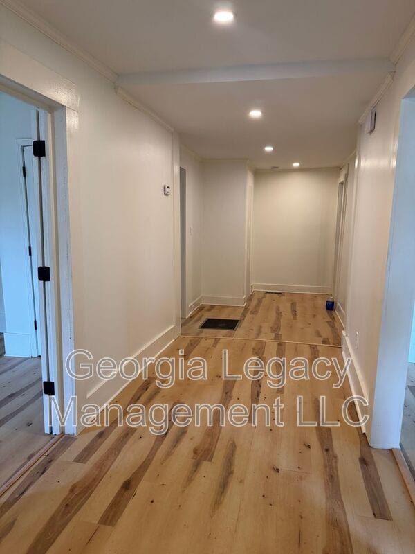 Building Photo - 185 S Rocksprings St